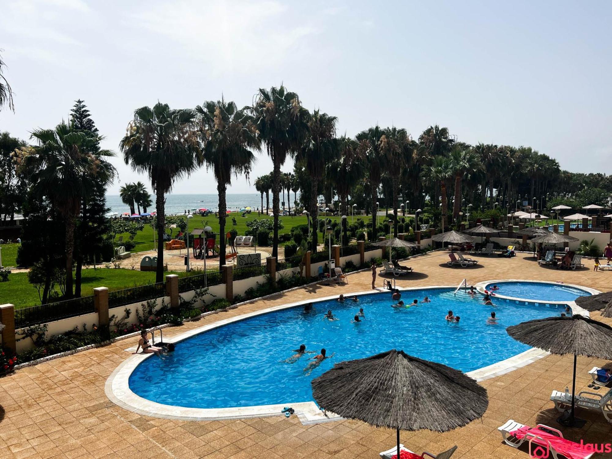 Modern Apartment In Front Of The Mediterranean オロペサ・デル・マール エクステリア 写真